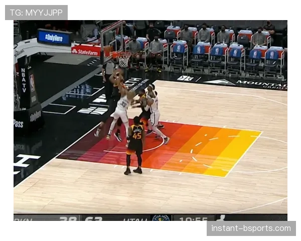 戈贝尔挡拆护框制造错位 压缩禁区得分重塑防守